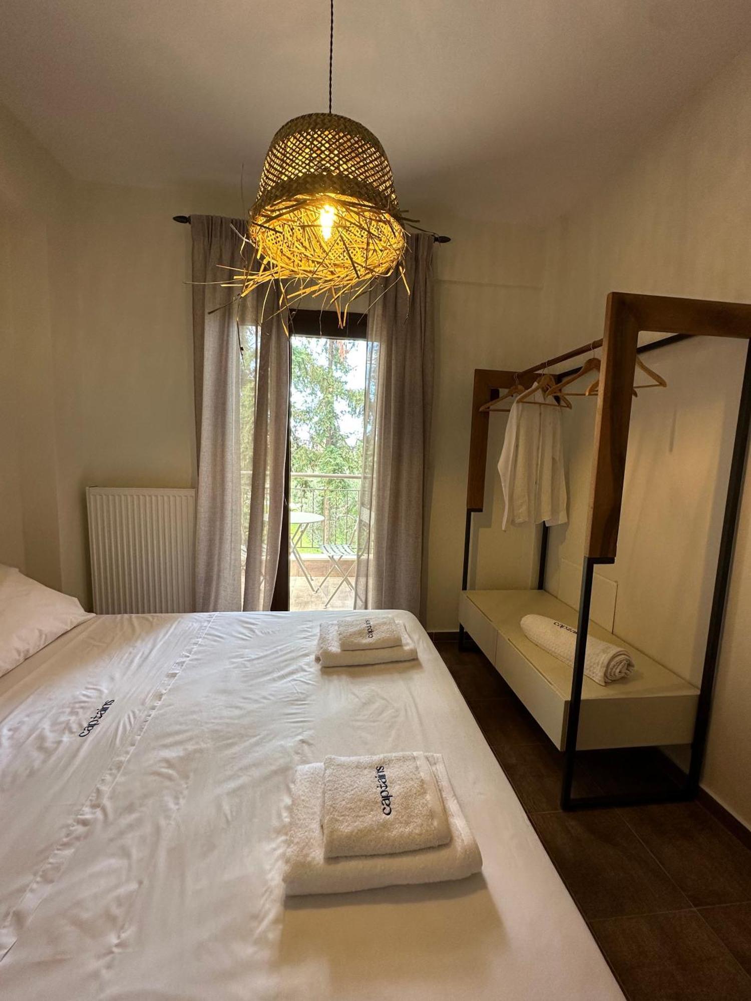 Captain'S Apartments Pefkochori Room photo